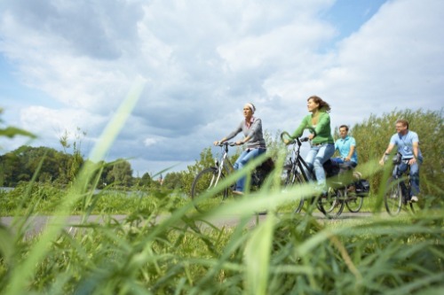 fietsende mensen