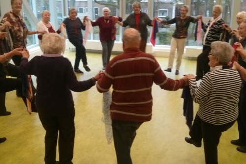 dansende ouderen