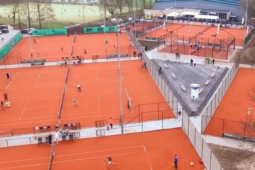 luchtfoto tennisclub